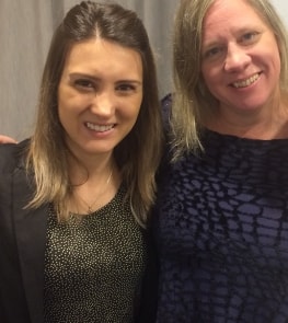 Dra. Carolina com Dra. Anke Bergmann durante curso de Fisioterapia no câncer de mama (2016). Dra. Carolina com Dra. Anke Bergmann durante curso de Fisioterapia no câncer de mama (2016).